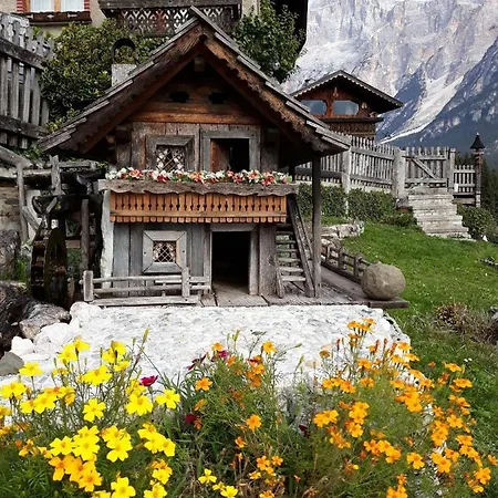 Fiori Cuco B&B Bed & Breakfast San Vito di Cadore